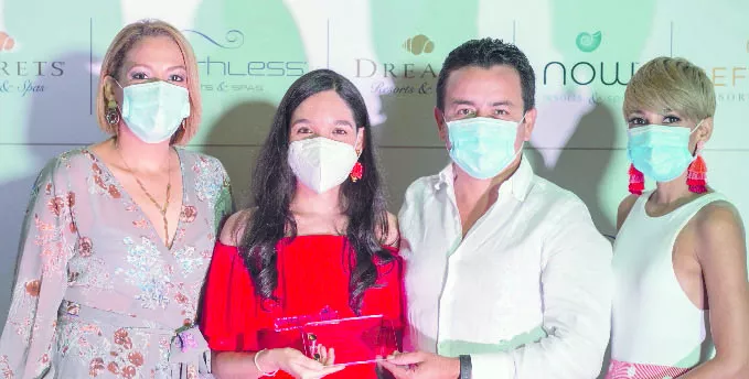 Ericka Espaillat, Yocelyn Taveras,  Luis Núñez y Adelfa Peña.