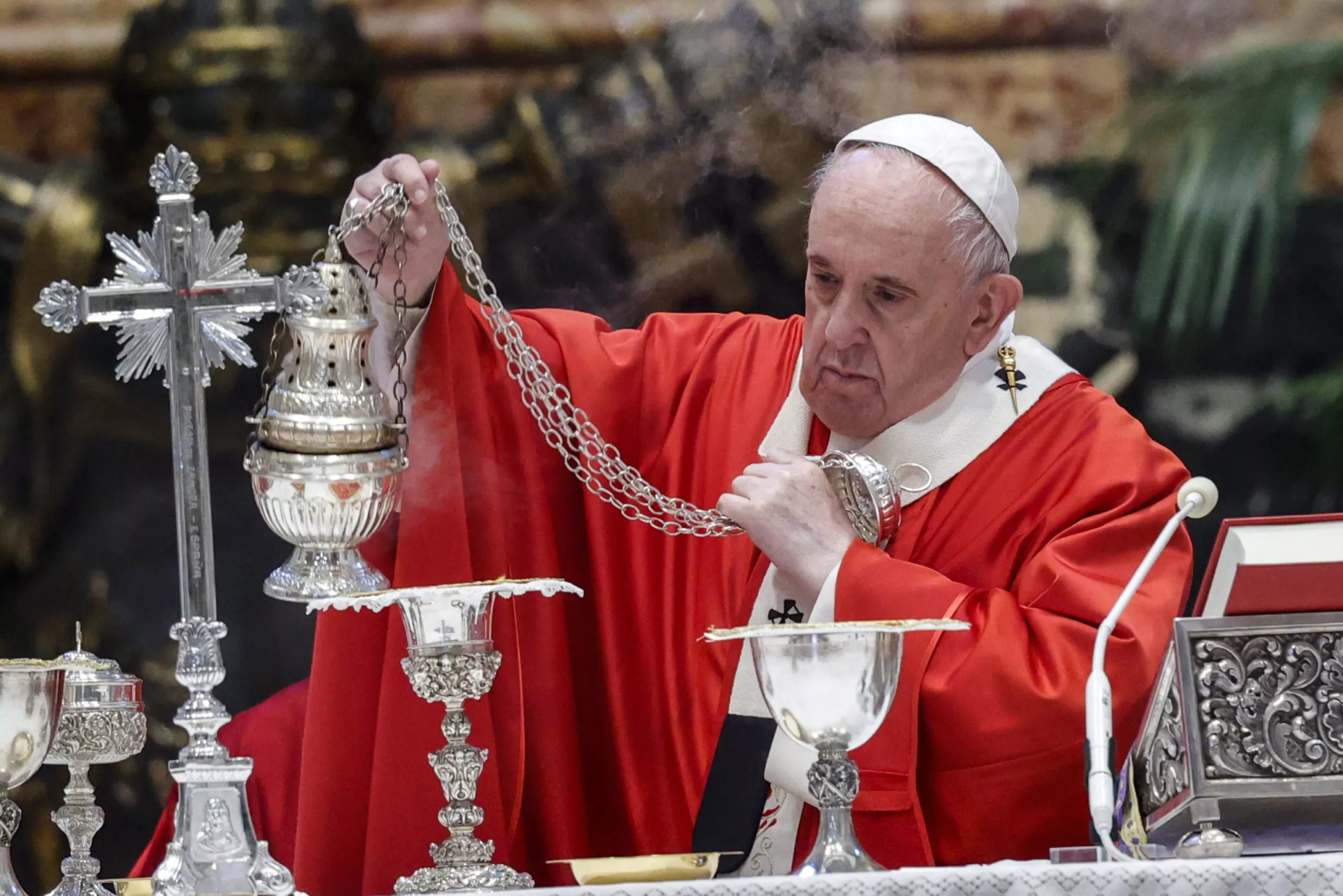 Pope Francis leads the Palm Sunday Holy Mass