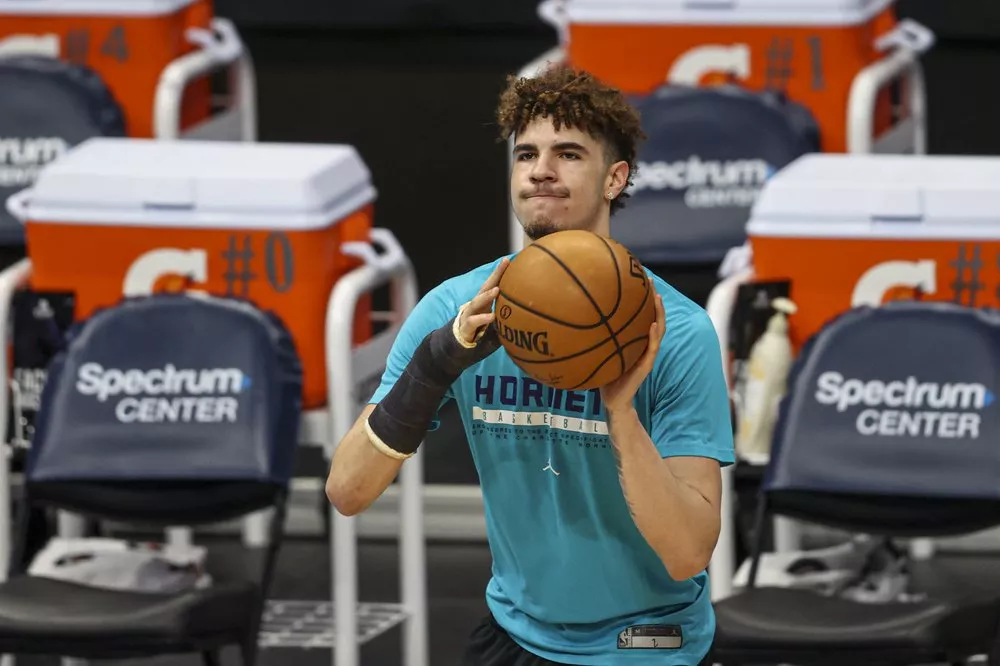 lamelo