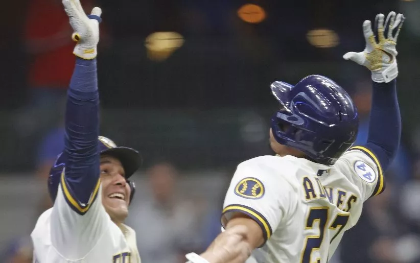 Padres Brewers Baseball