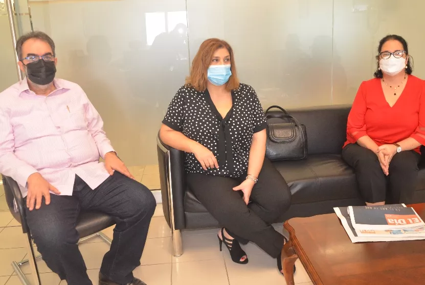 Eduardo Pahíno, Mayjo Gutierrez y Natalia Guerrero.