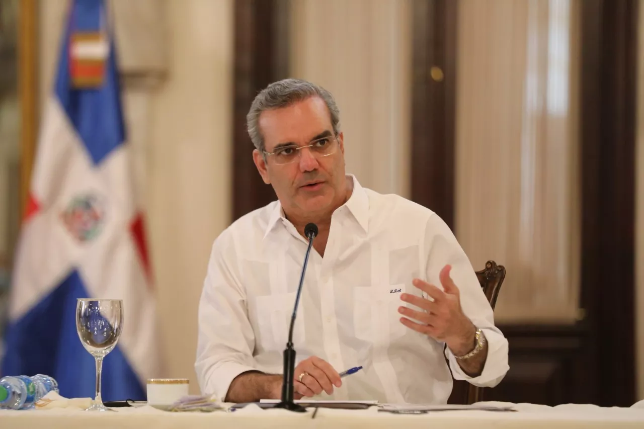 Luis Abinader, periódico El Día