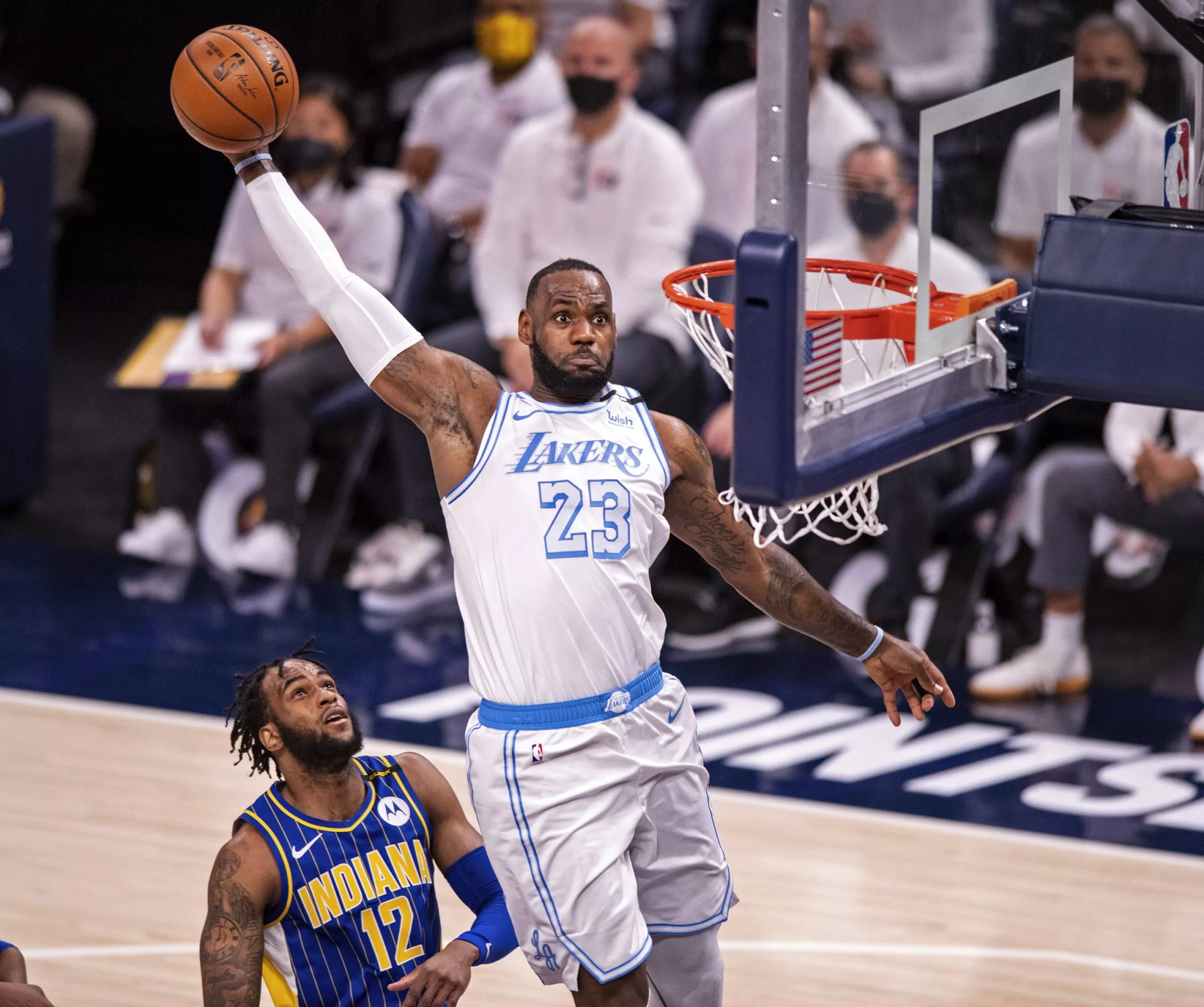 WARRIORS-LAKERS PANORAMA