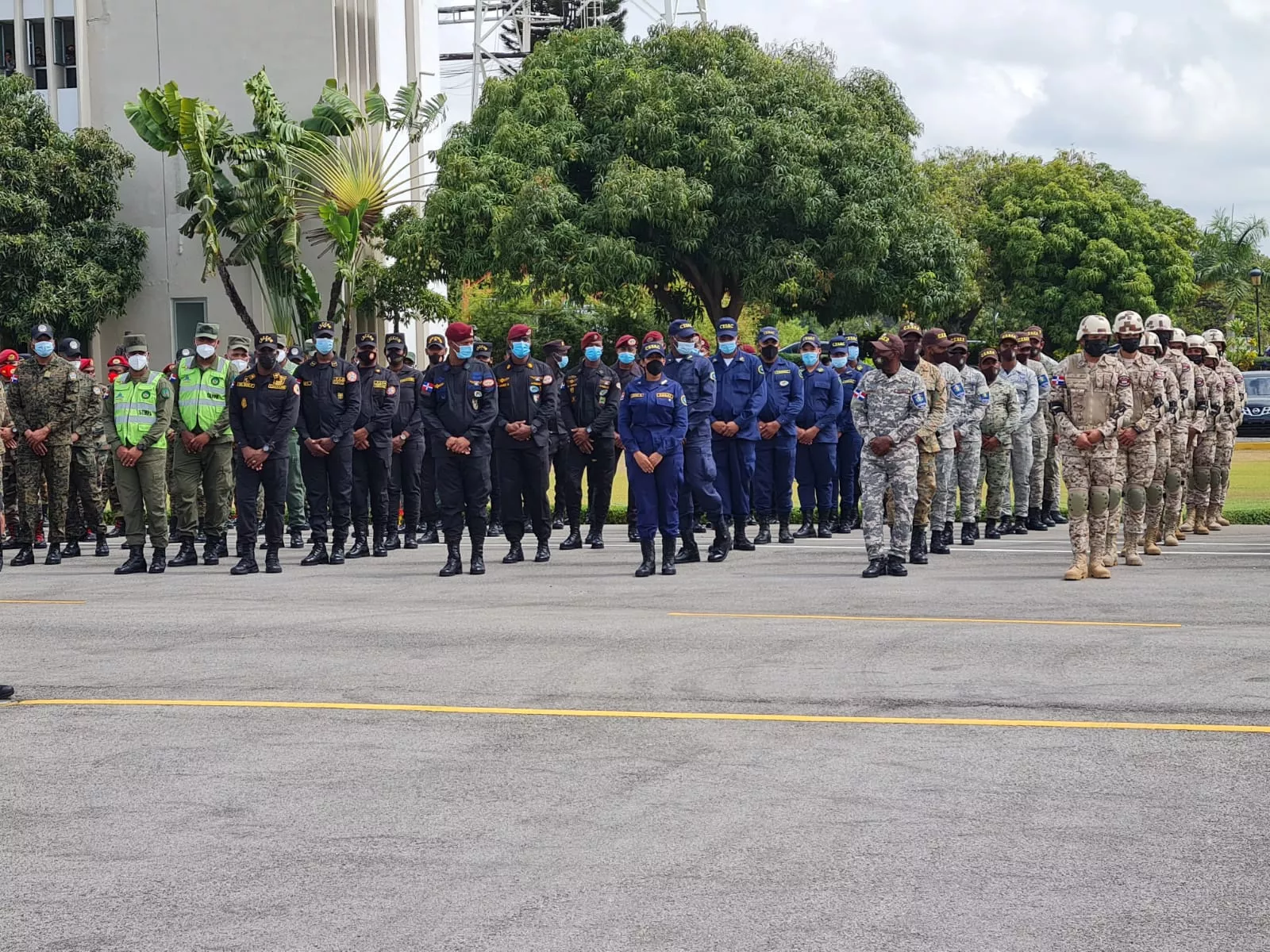 militares