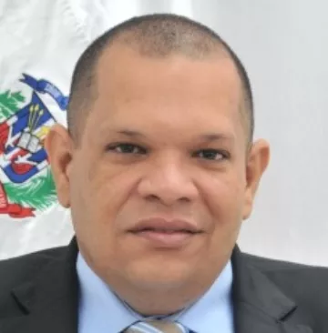 Carlos Guzmán,