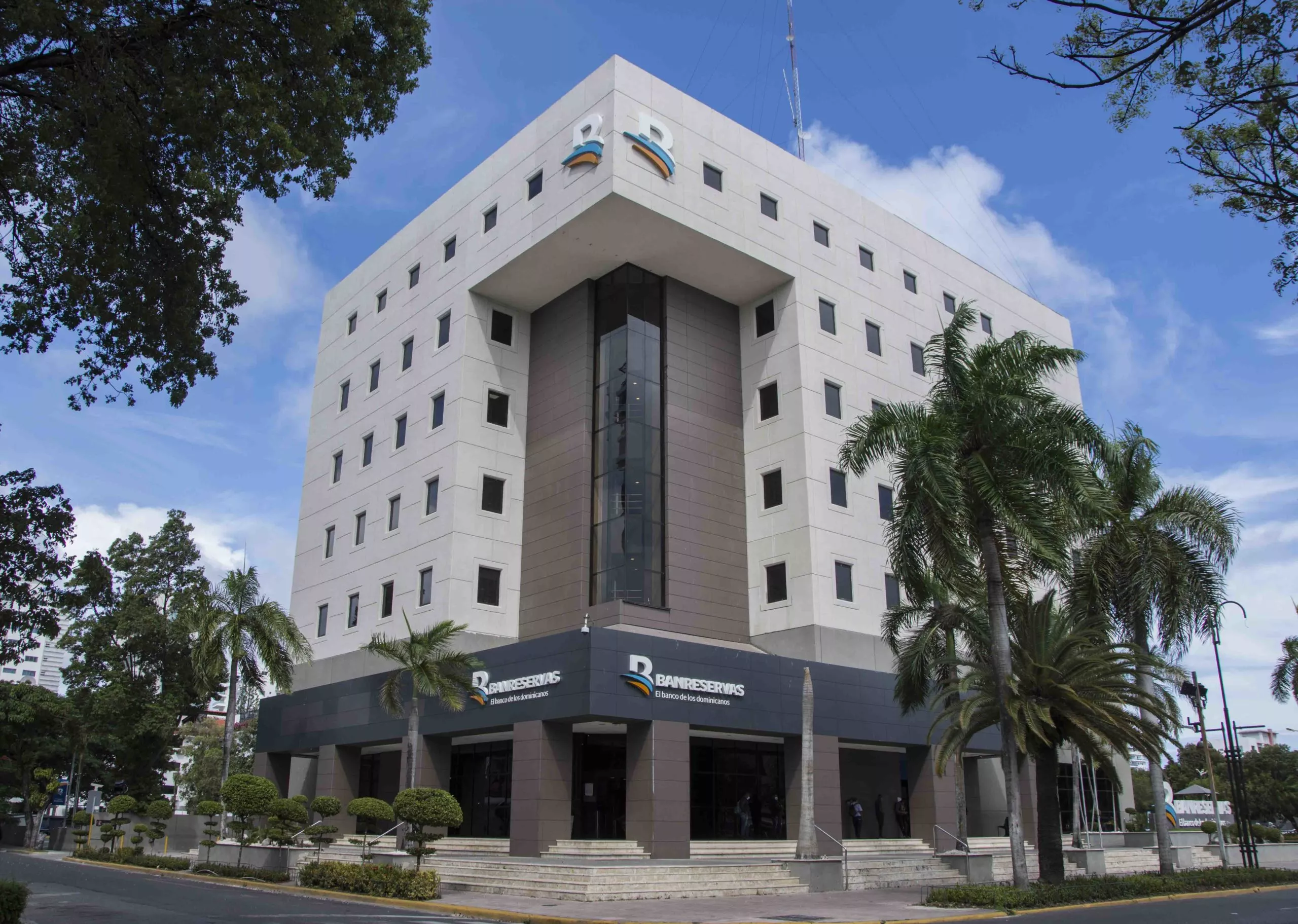 Fachada Torre Banreservas