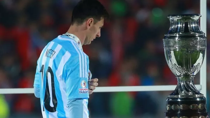 Messi todavía no ha podido ganar la copa y se le están acabando las opciones para evitar sumarse a la lista