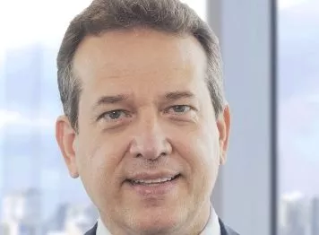 Víctor (Ito) Bisonó, ministro Industria y Comercio.