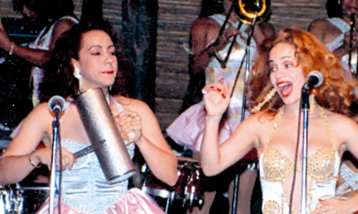 Teresa Domínguez  junto a Miriam Cruz