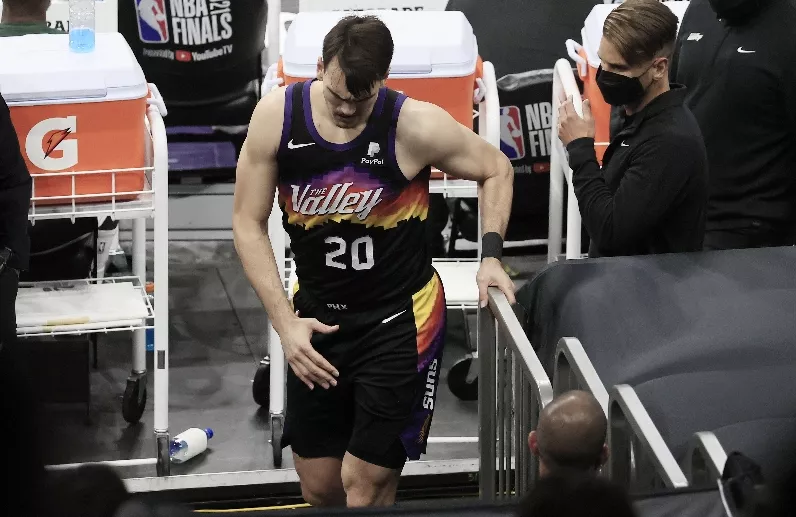 Milwaukee Bucks at Phoenix Suns