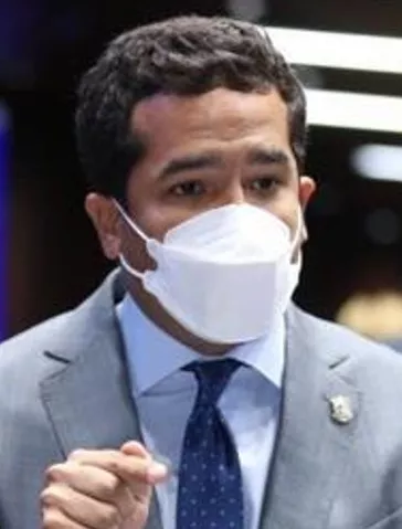 Omar Fernández, diputado