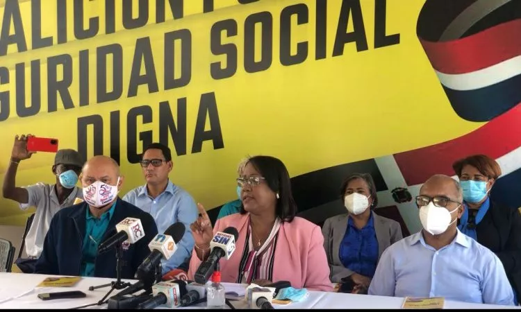 Coalicion-por-la-seguridad-social-digna-se-mostro-en-contra-de-las-declaraciones-de-las-Administradoras-de-Riesgos-de-Salud-ARS-750×450