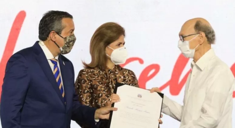 Orlando Jorge Mera, Raquel Peña  y Frank Moya Pons.