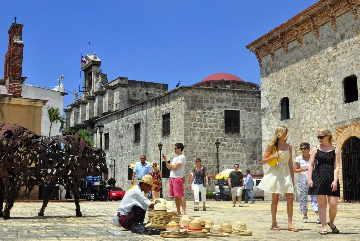 Turistas en la Zona Colonial. El Nacional/ Jorge Gonzalez