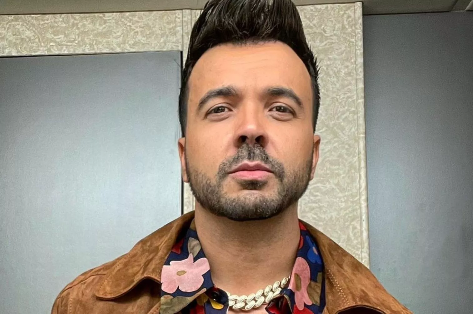 Luis Fonsi Net Worth in 2021, Birthday, Wife, Kids, Ex Wife and Hit Songs