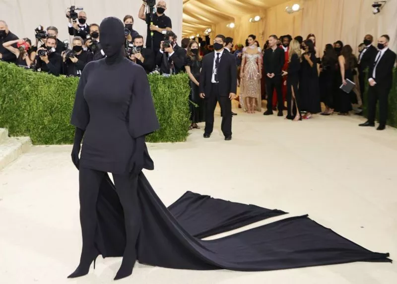 _120540007_kimkmetgala