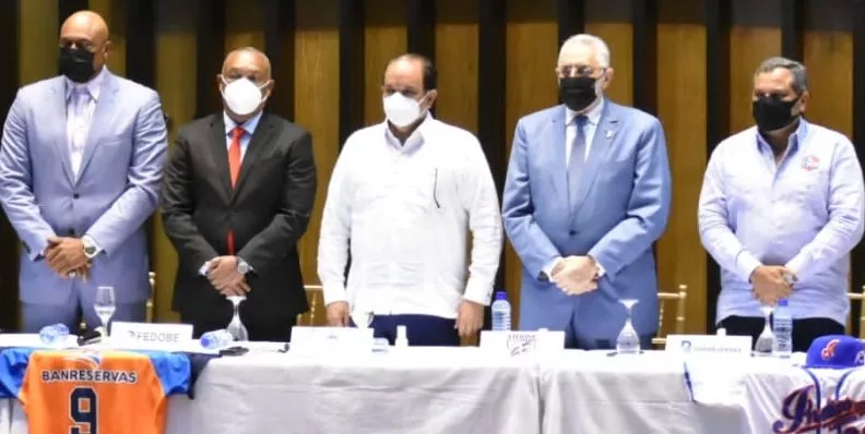 José Canó, Juan Núñez, Franklin de la Mota, Vitelio Mejía y Junior Noboa  participaron en la conferencia de prensa.