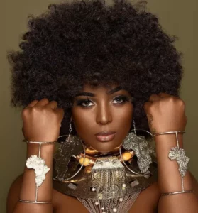 Amara La Negra sorprende con su nuevo look