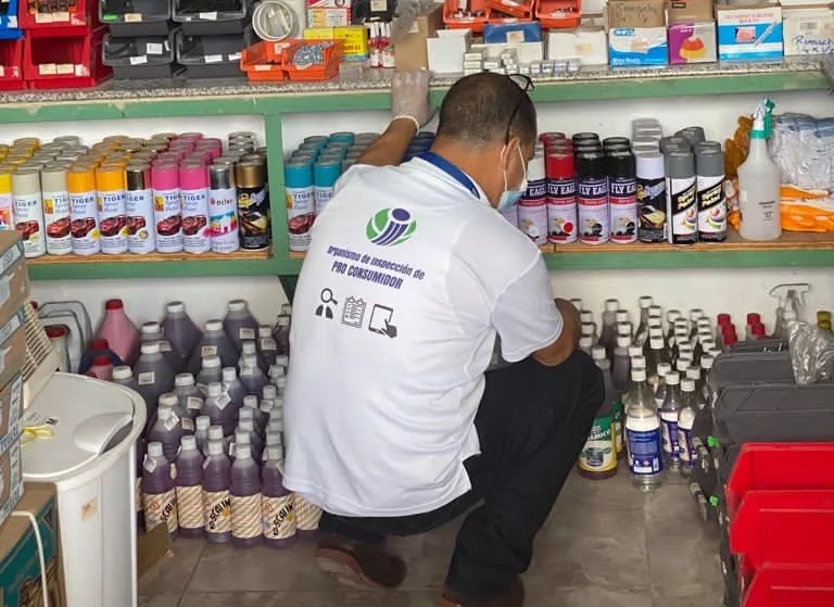 (Foto) Inspectores de Pro Consumidor realizan operativo 1