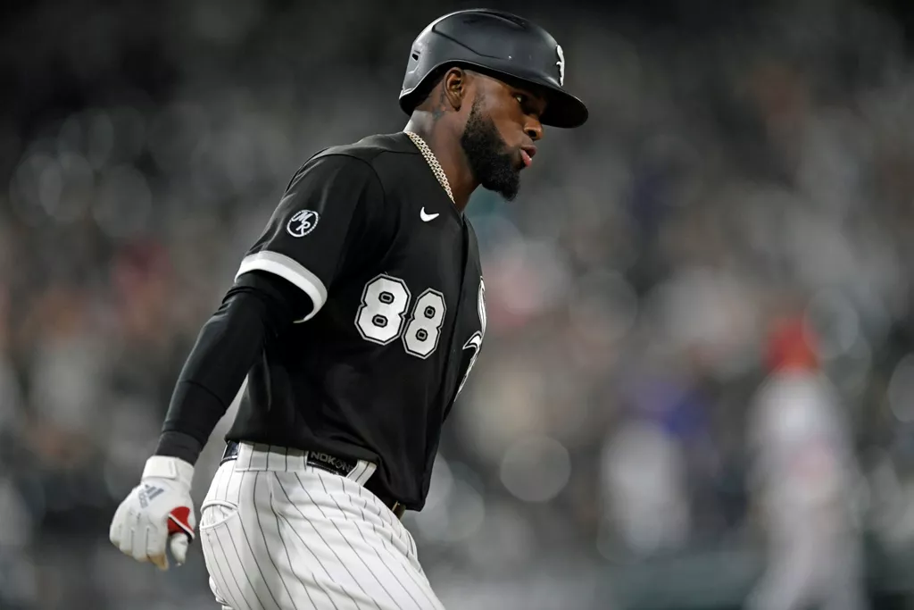 Guardabosques cubano Luis Robert
