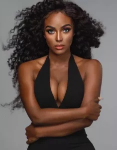 Amara La Negra sorprende con su nuevo look
