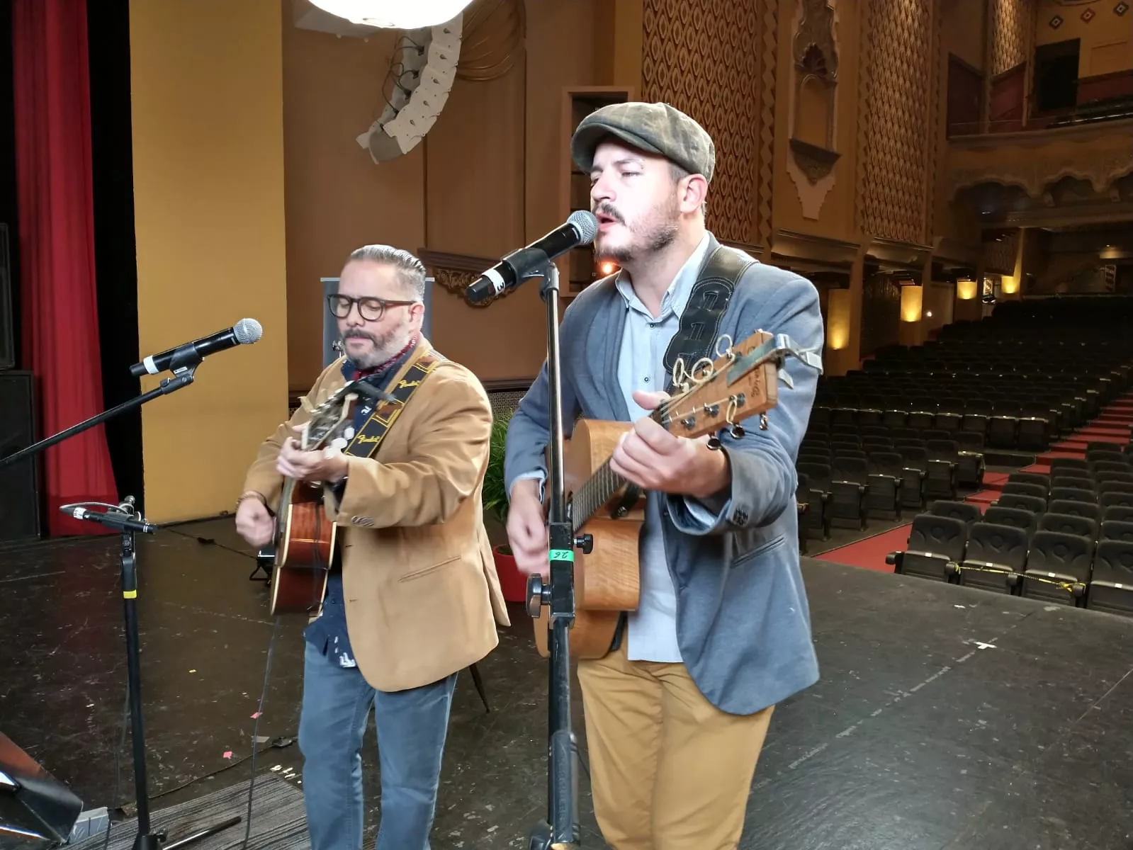 Pavel Núñez y Santiago Cruz
