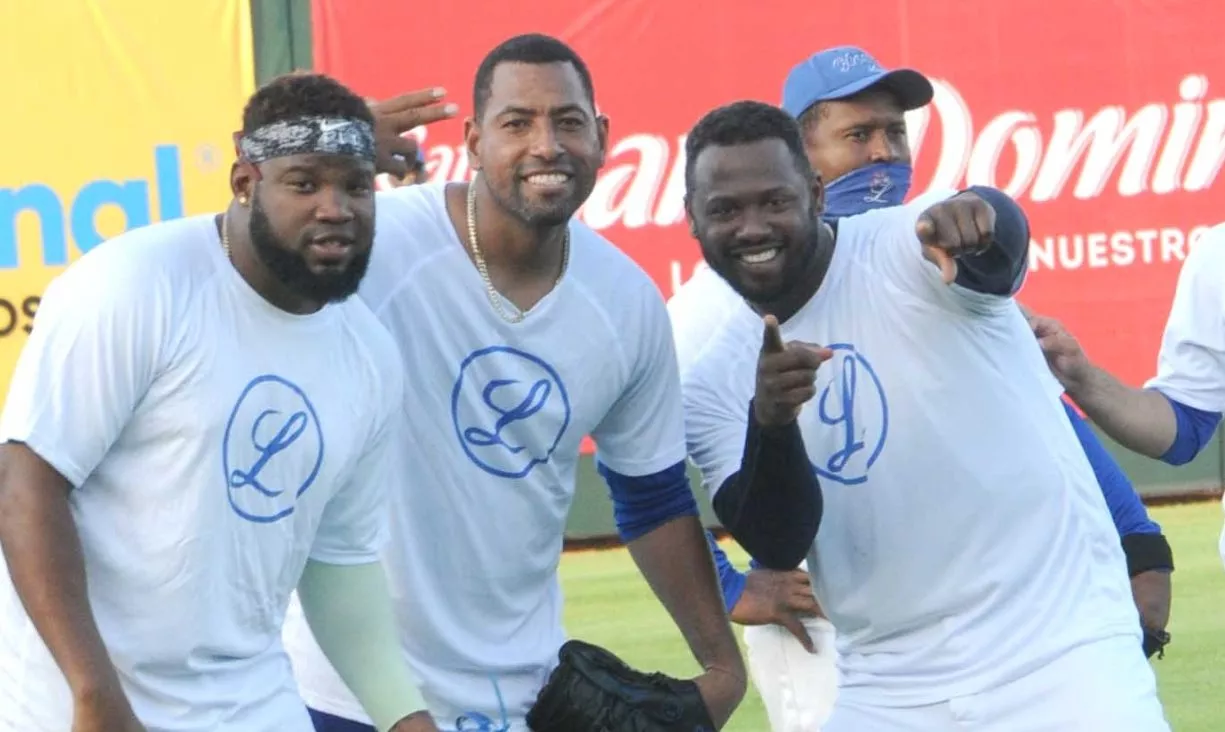 Yeison Asencio, César Valdez y Hanley Ramírez durante la práctica del Licey.  Nicolas monegro