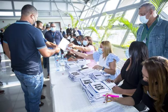 Subasta-de-Bienes-Nacionales-sobre-propiedades-y-objetos-de-la-Junta-Central-Electoral.
