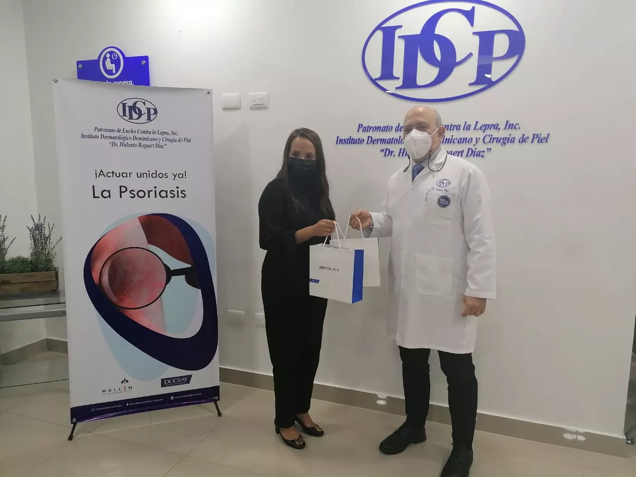 El Instituto Dermatológico Dominicano recibió donación de medicamentos para tratar pacientes con psoriasis
