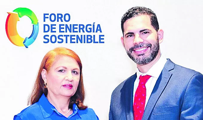 Zonia Tejada y Leo Ruiz, organizadores.