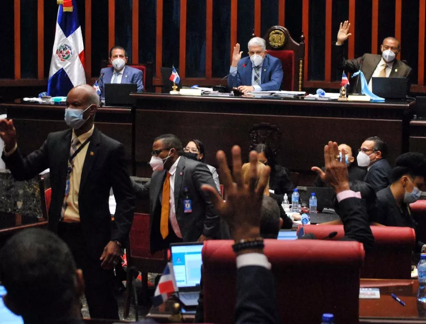 Seccion En El Senado.ELDIA.Foto.Henry Santiago.09-11-2021