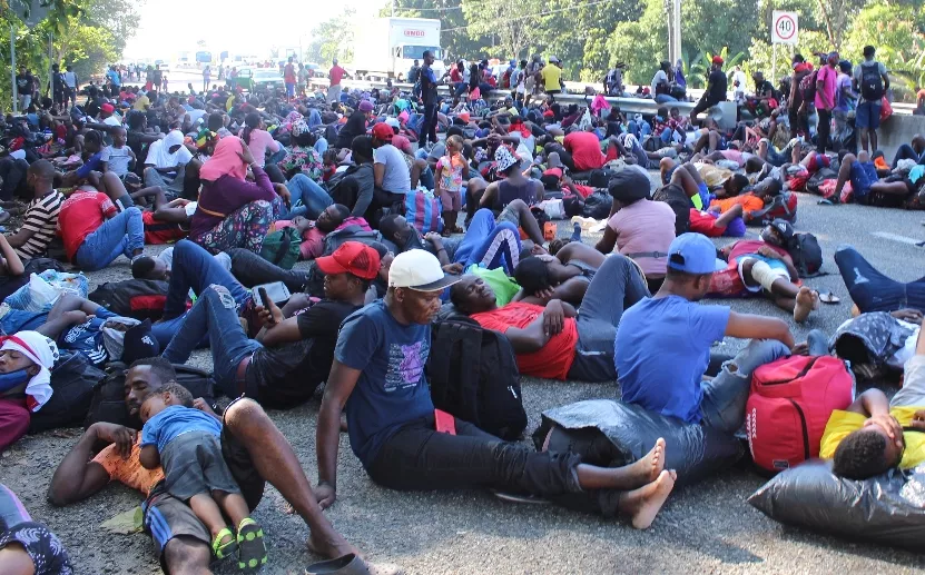 Miles de migrantes exigen con bloqueos regularizar su estancia en México