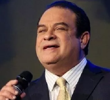 El cantante de salsa Tony Vega viene al país.