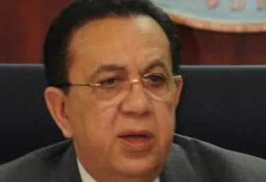 Héctor Valdez Albizu, gobernador del Banco Central