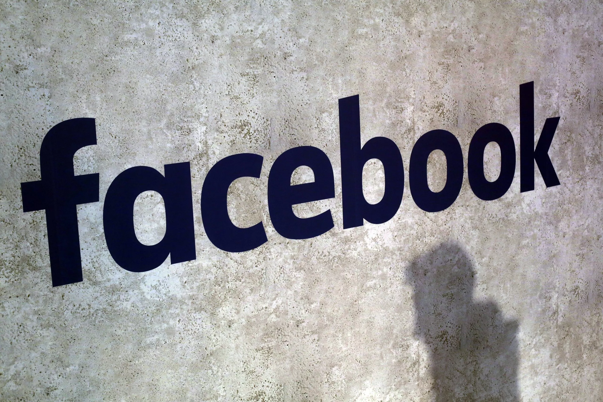 FACEBOOK-RECONOCIMIENTO FACIAL