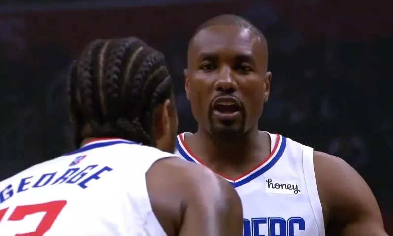 Serge Ibaka haciendo su debut