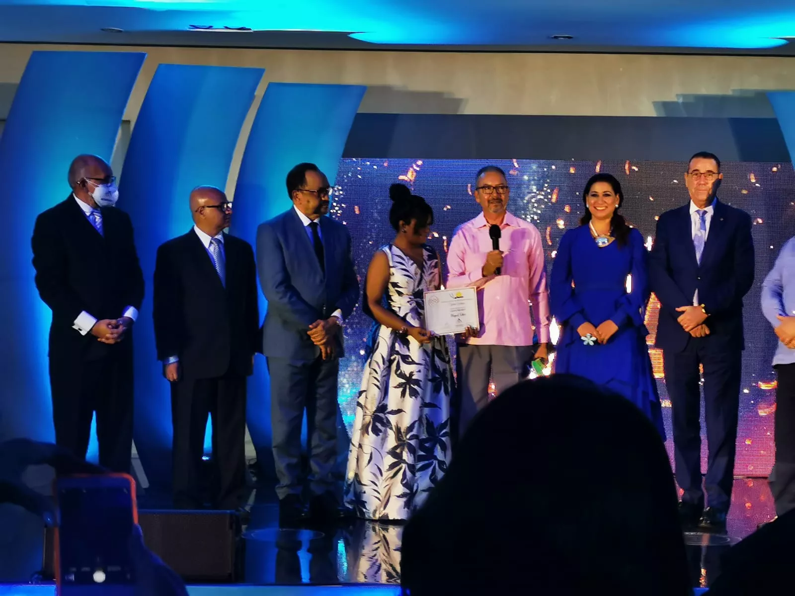En esta XVII edición, participaron 65 comunicadores con 175 trabajos.  En la ceremonia se hicieron reconocimientos póstumos a Johnny Ventura y José Ignacio Morales por imborrable legado artístico, musical y turístico.