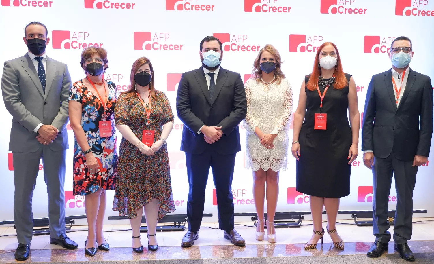 Francisco Carrasco, Aida Troncoso, Neyda Iglesias, Héctor José Rizek, Gina Cordero, Evelyn Méndez y Enmanuel Blanc.