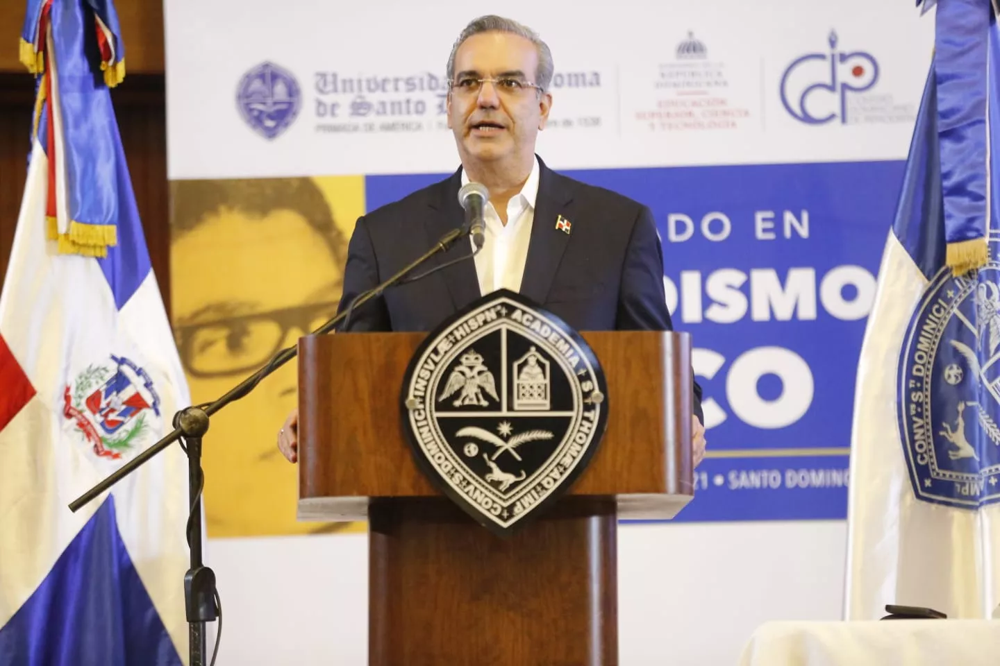 Luis Abinader, periodistas
