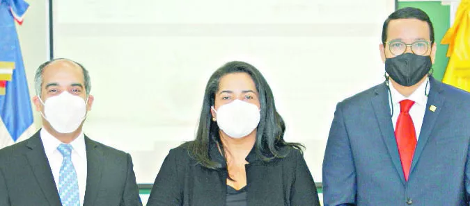 José Armando Tavárez,  Angye Rincón y Elías Dinzey.
