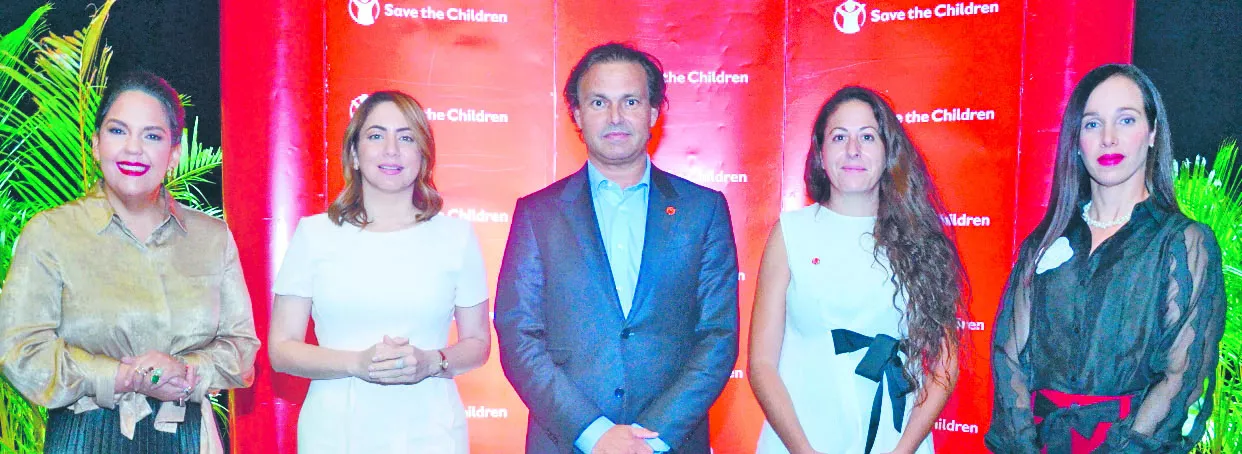 Julia Muñiz Suberví, Gloria Reyes, Juan Tomás Díaz, Alba Rodríguez y Carmina Peña.