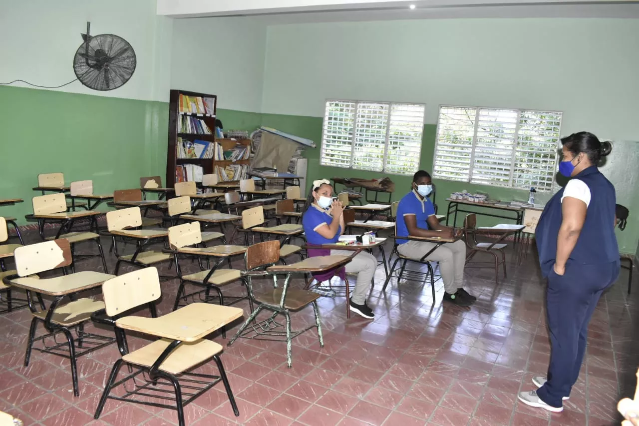 DOS ESCUELA