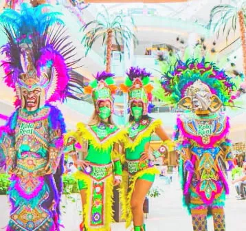El Carnaval Kola Real, invita al disfrute y colorido.