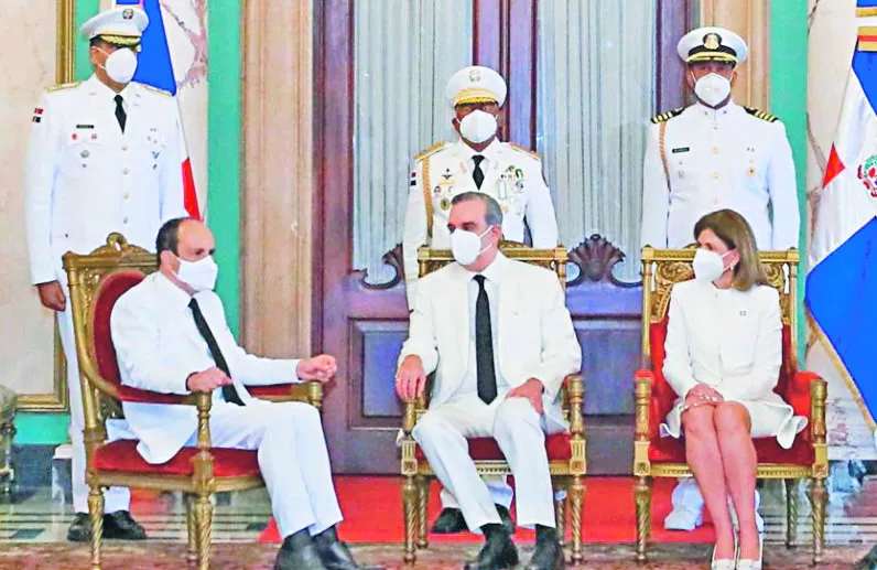 Edwin Arias Chinchilla, Luis Abinader y Raquel Peña.