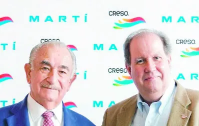 Los empresarios Carlos Martí y Felipe Vinici, en el acto.