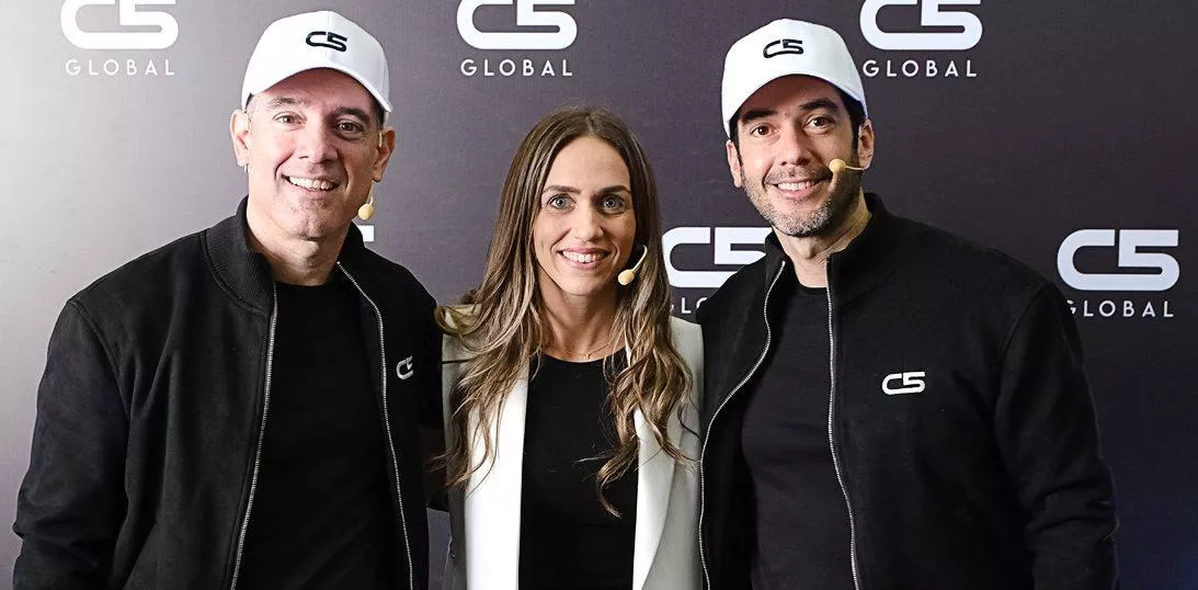 Orlando Montiel, Stephanie Cabral y Daniel Montiel.