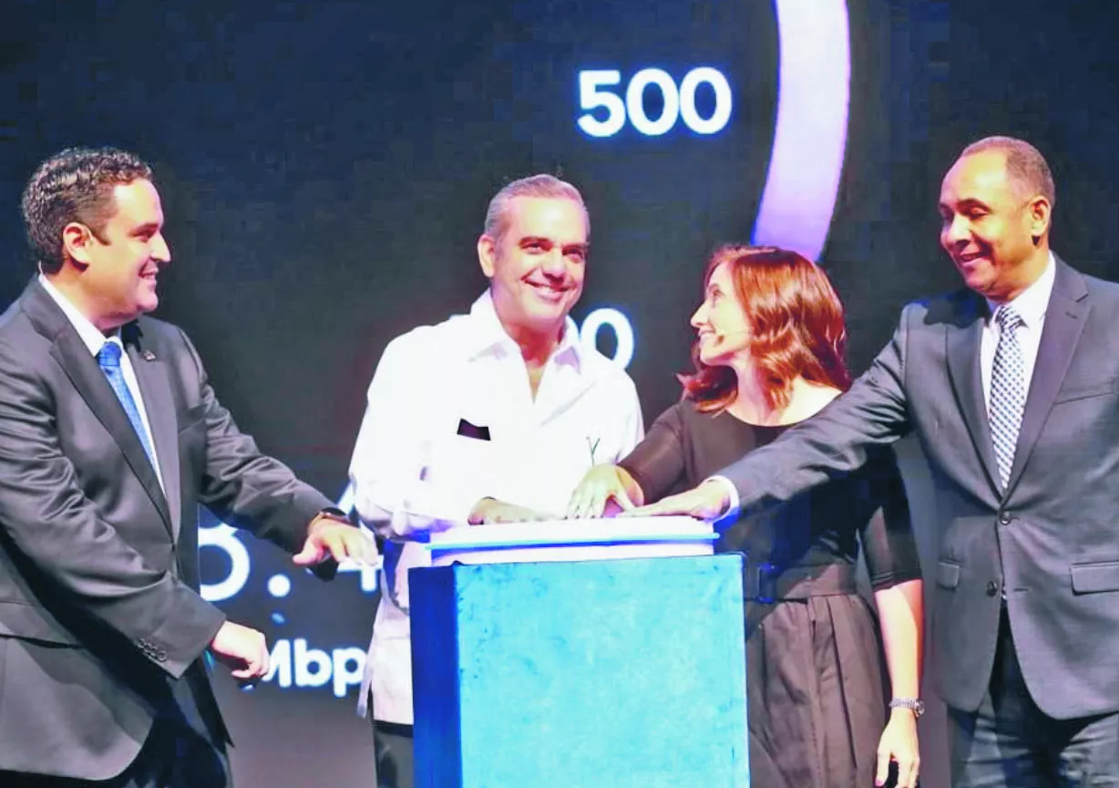 Danilo Ginebra, Luis Abinader, Ana Figueiredo y Nelson Arroyo.  nicolás monegro
