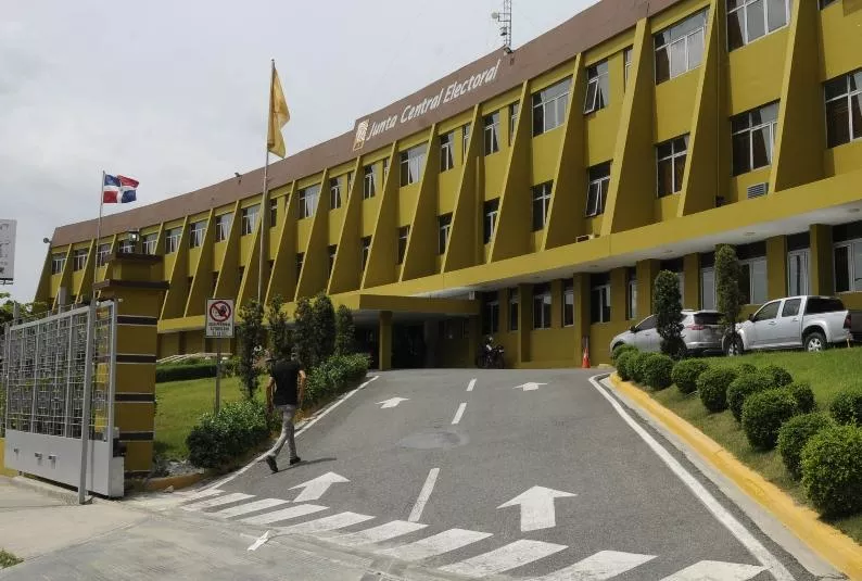 Fachada de la Junta Central Electoral (JCE), Hoy/ Aracelis Mena. 15/08/2019