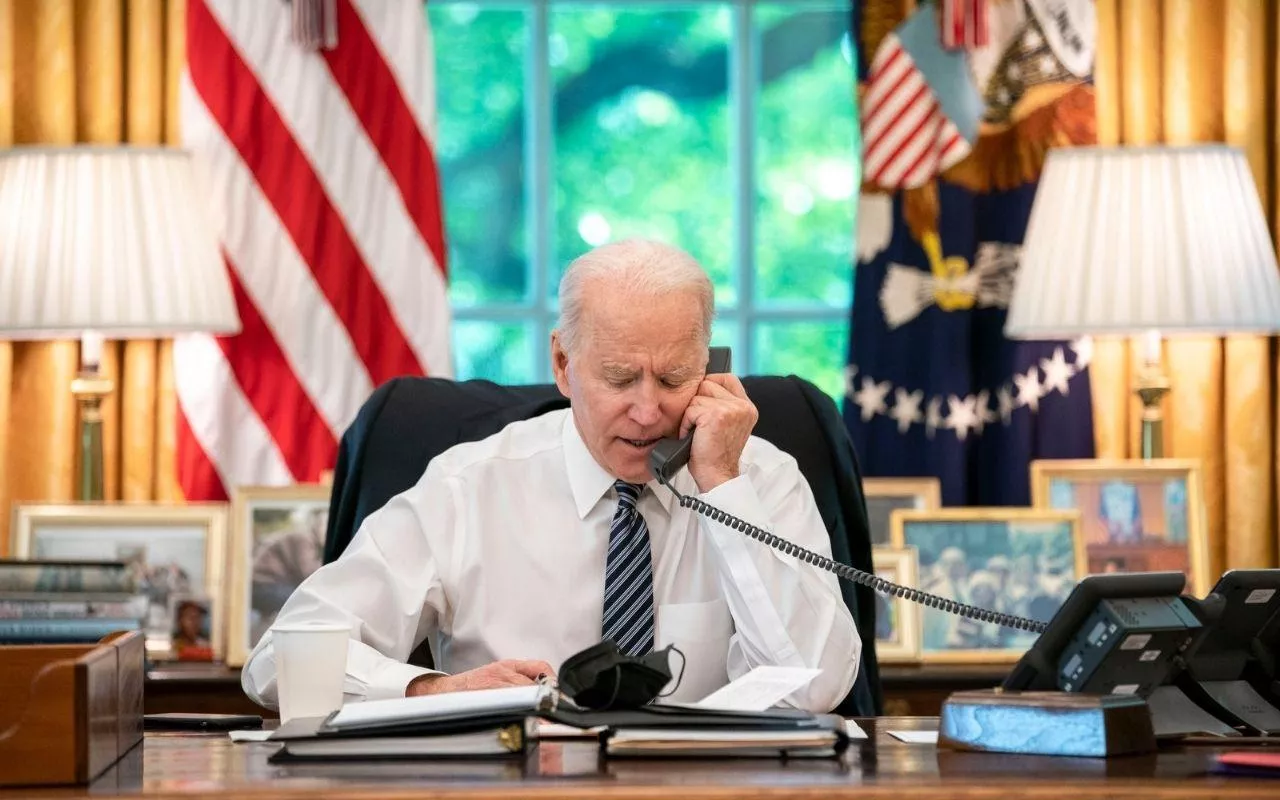 president-joe-biden-talks-on-the-phone