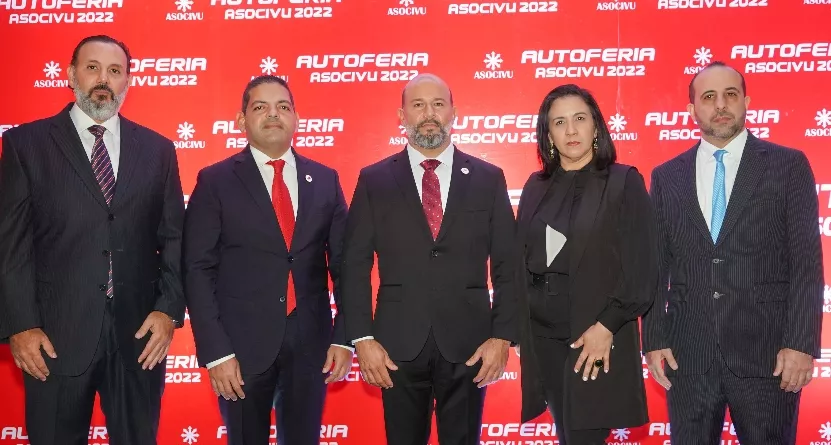 Darío Muñoz, Peter Cabrera, Héctor Rodríguez, Marlennys Contreras y Gustavo Domingo.